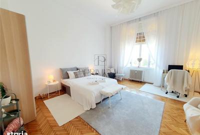 Apartament cu 3 camere în P-ța Victoriei