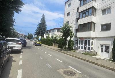 Spațiu comercial, de 60 mp, în Central
