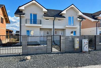 Duplex cu 4 camere cu Canalizare în Moșnița Nouă - 1