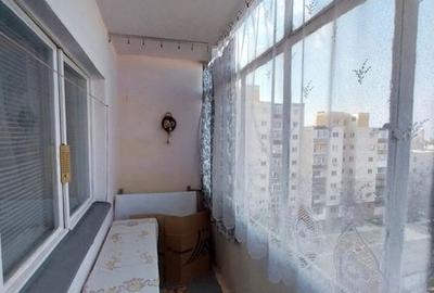 Apartament cu 3 camere semidecomandat în Central - 2