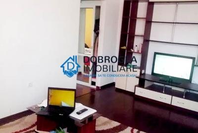 Apartament cu 2 camere semidecomandat, mobilat în Ultracentral