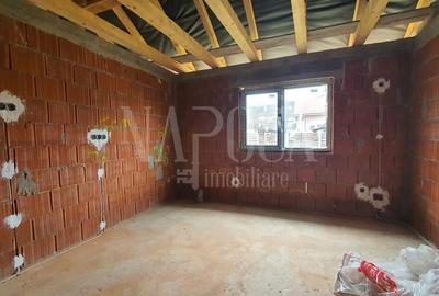 Casă individuală cu 4 camere cu Canalizare în Fughiu - 6