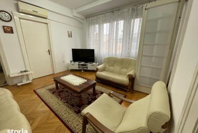 Apartament cu 3 camere, mobilat în Centrul Istoric - 14