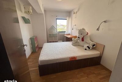 Apartament cu 3 camere decomandat în Gară