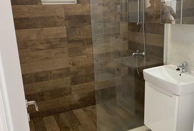 Apartament cu 2 camere decomandat în Soarelui