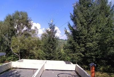 Teren de 1750 mp, în Bran