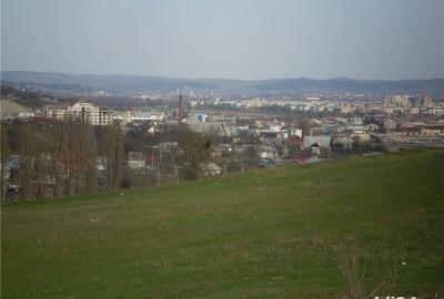 Teren de 1000 mp, în Central