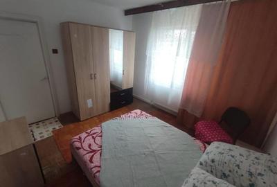 Apartament cu 2 camere semidecomandat, mobilat în Podu Roș - 2