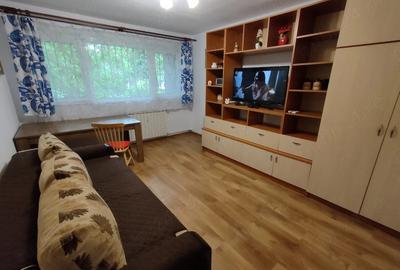 Apartament cu 2 camere decomandat în Militari