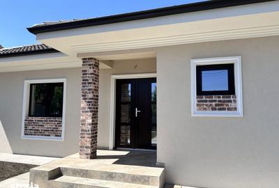 Casă cu 3 camere cu Teren 450 Mp în Sânmihaiu Român - 13