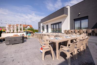 Casă individuală cu 4 camere cu Piscina în Lazu - 1