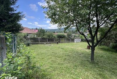 Teren de 300 mp, în Central