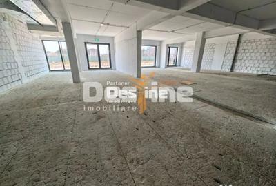 Spațiu comercial, de 217 mp, în Central