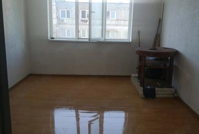 Garsonieră decomandată în Micro 40