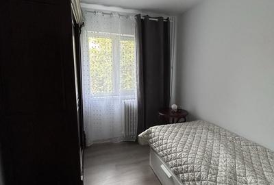Apartament cu 3 camere nedecomandat în Drumul Găzarului