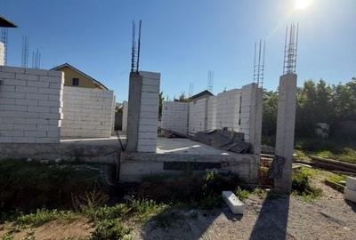 Casă cu 4 camere în Central