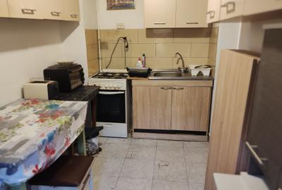 Casă cu 4 camere cu Canalizare în Central - 12