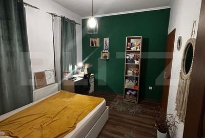 Apartament cu 4 camere decomandat, mobilat în Central