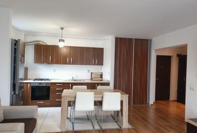 Apartament cu 3 camere semidecomandat în Central - 1
