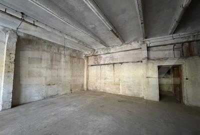Spațiu comercial, de 92 mp, în Central