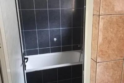 Casă cu 6 camere cu Teren 170 Mp în Tomis I - 5