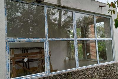 Casă cu 5 camere cu Teren 398 Mp în Băicoi - 2