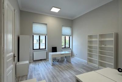 Apartament cu 2 camere semidecomandat în Central - 1