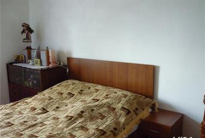 Apartament cu 4 camere decomandat în Central - 1