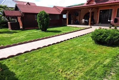 Casă cu Teren 827 Mp în Glâmbocu - 3