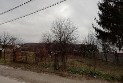 Teren de 1307 mp, în Central