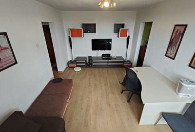 Apartament cu 2 camere semidecomandat, mobilat în Tineretului