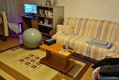 Apartament cu 2 camere decomandat în Rovine - 3
