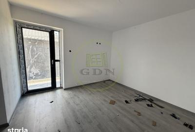 Casă cu 5 camere cu Teren 387 Mp în Podari