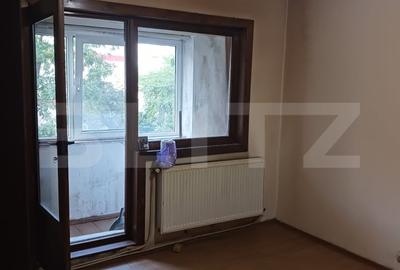 Garsonieră semidecomandată în Comuna din Paris
