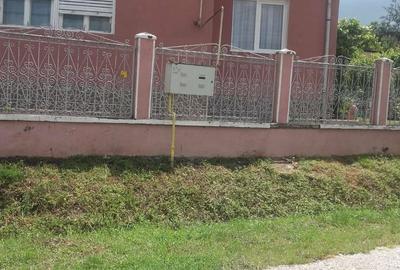 Casă individuală cu 3 camere cu Canalizare în Unirea - 1