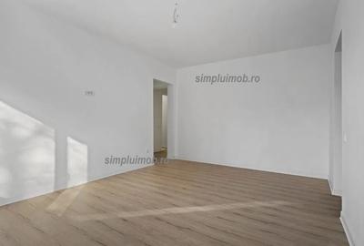 Apartament cu 3 camere semidecomandat în Teiul Doamnei - 2