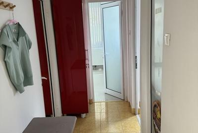 Spațiu comercial, de 50 mp, în Mazepa 1 - 3