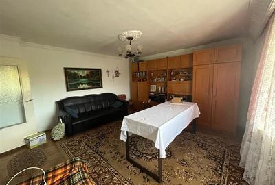 Apartament cu 4 camere decomandat în Central - 2