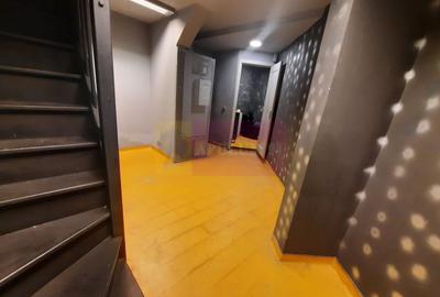 Spațiu comercial, de 95 mp, în Decebal - 8