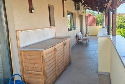 Apartament cu 4 camere în Între Lacuri