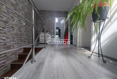 Casă cu 4 camere cu Teren 185 Mp în Ulmi - 3