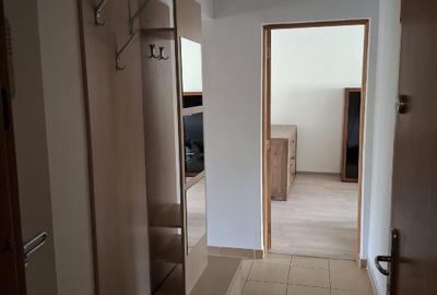 Apartament cu 4 camere decomandat în Gorjului