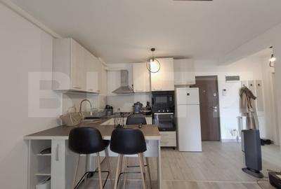 Apartament cu 2 camere decomandat, mobilat în Tractorul - 2