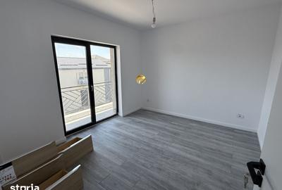 Casă cu 4 camere cu Teren 200 Mp în Central - 14