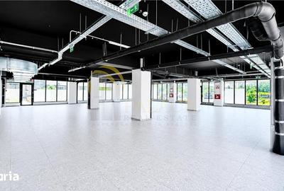 Spațiu comercial, de 425 mp, în Central