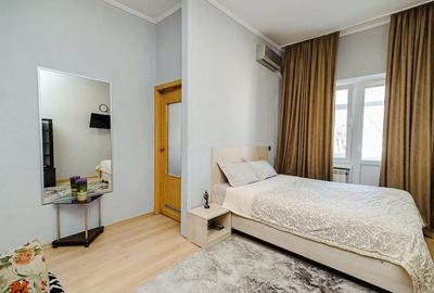Garsonieră decomandată în Girocului