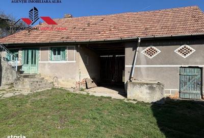 Casă cu 4 camere în Pârău lui Mihai - 2
