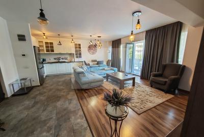Apartament cu 2 camere semidecomandat, mobilat în Central