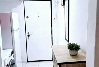 Apartament cu 2 camere, mobilat în Central