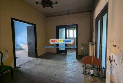 Casă cu 5 camere cu Teren 475 Mp în Unirii